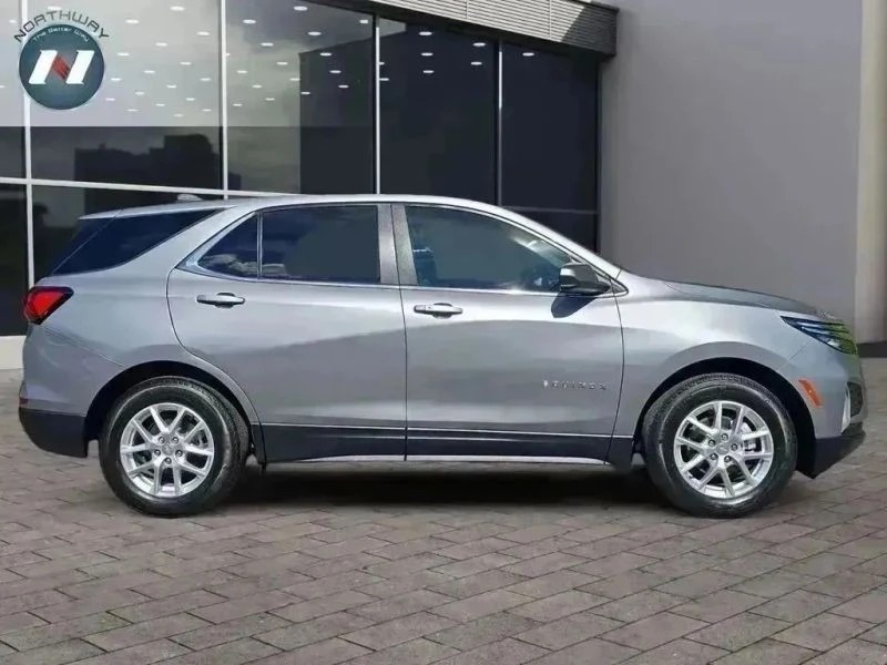 2023 Chevrolet Equinox - Image 6 of 12