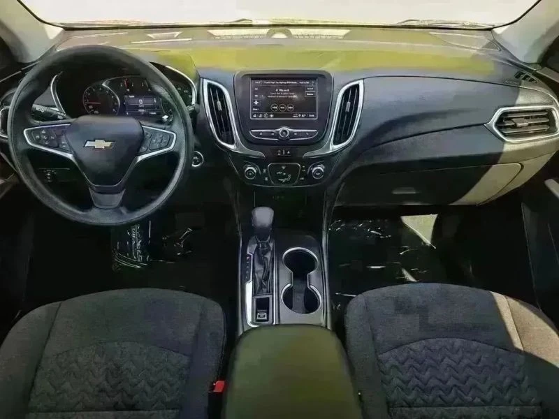 2023 Chevrolet Equinox - Image 10 of 12