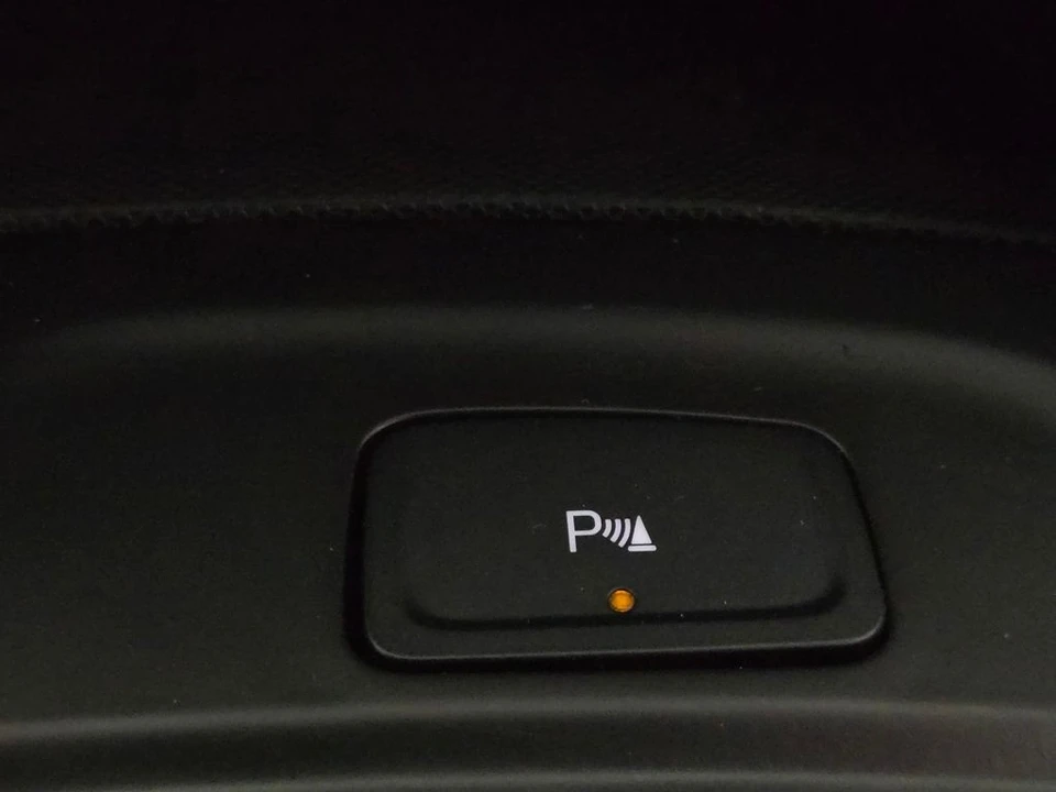 2023 Chevrolet Equinox - Image 9 of 12