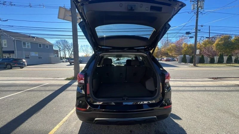 2023 Chevrolet Equinox - Image 9 of 12