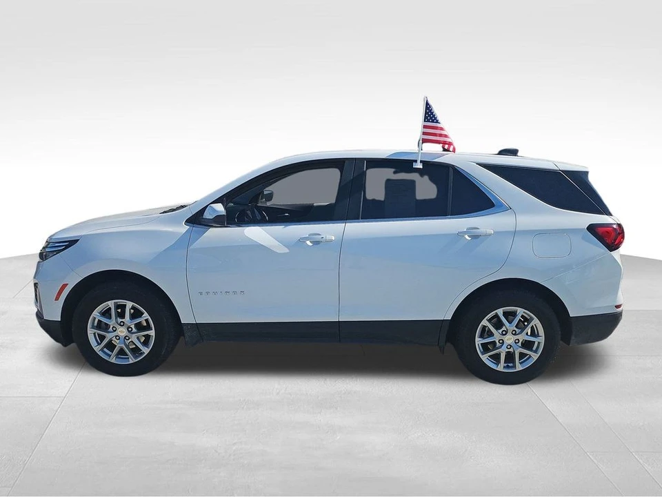 2023 Chevrolet Equinox - Image 16 of 21