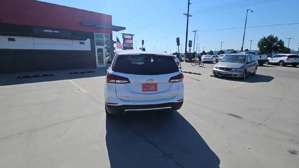 2023 Chevrolet Equinox - Image 7 of 12