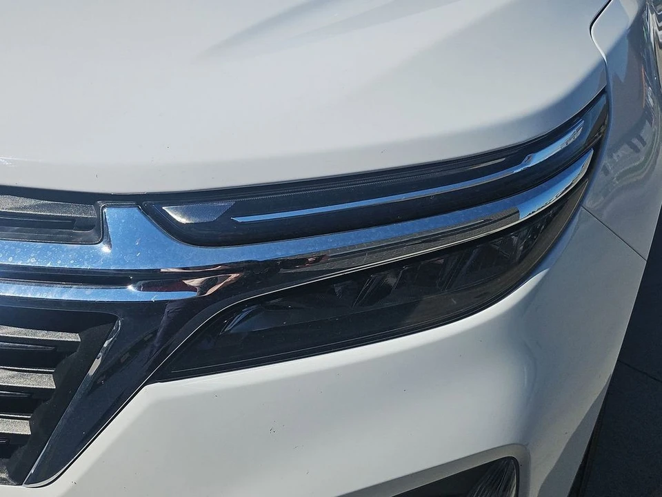 2023 Chevrolet Equinox - Image 18 of 21
