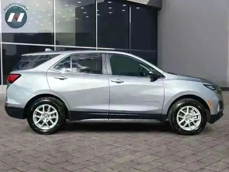 2023 Chevrolet Equinox - Image 6 of 12