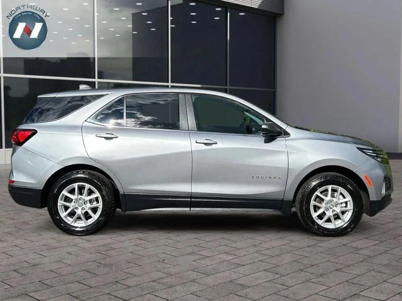 2023 Chevrolet Equinox - Image 3 of 12