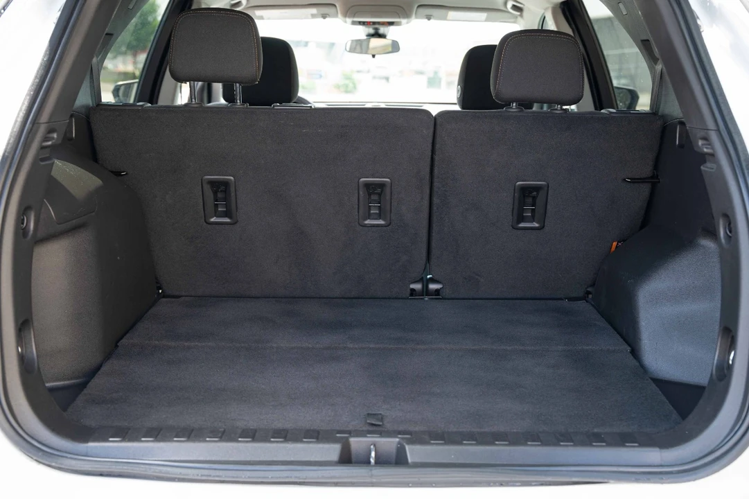 2023 Chevrolet Equinox - Image 10 of 21