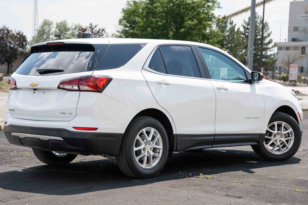2023 Chevrolet Equinox - Image 3 of 21
