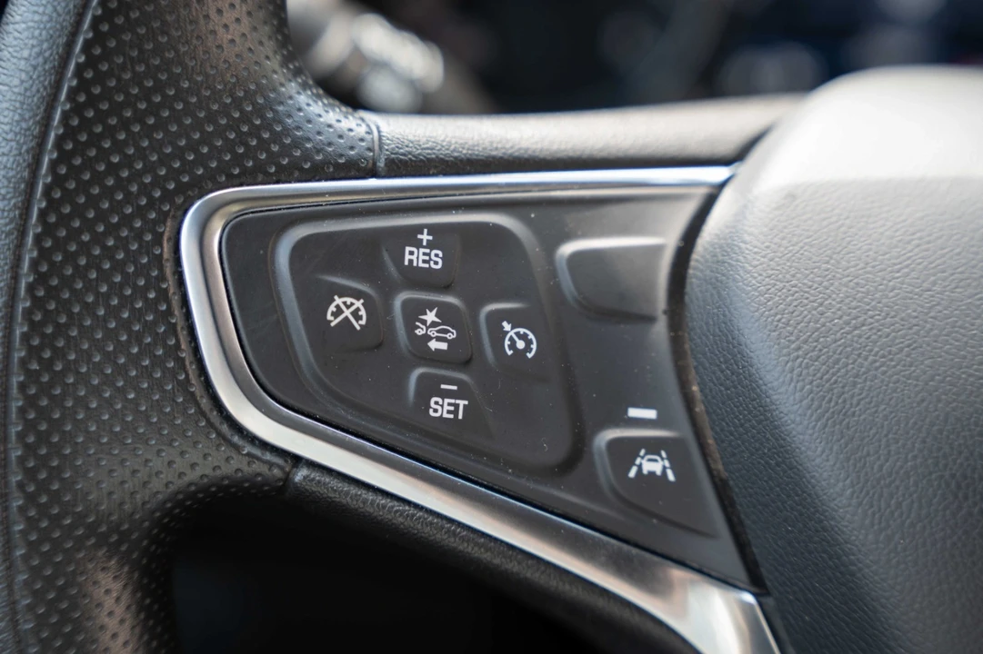 2023 Chevrolet Equinox - Image 17 of 21
