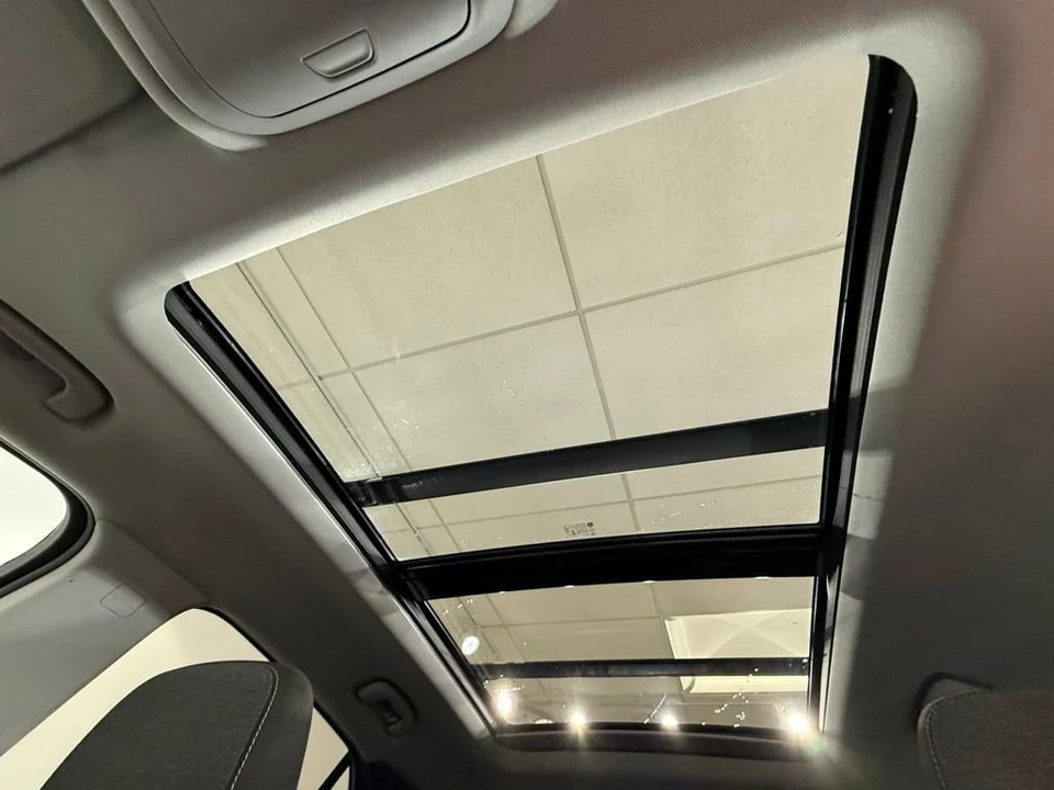 2023 Chevrolet Equinox - Image 18 of 21