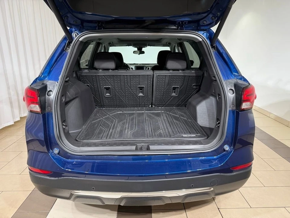 2023 Chevrolet Equinox - Image 11 of 21