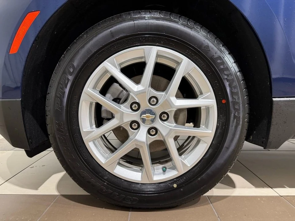 2023 Chevrolet Equinox - Image 9 of 21