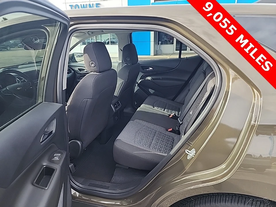 2023 Chevrolet Equinox - Image 10 of 12