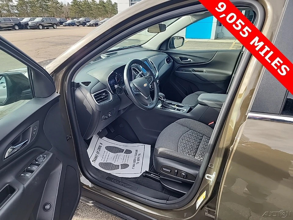2023 Chevrolet Equinox - Image 9 of 12