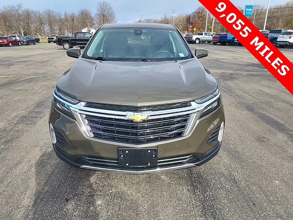 2023 Chevrolet Equinox - Image 2 of 12