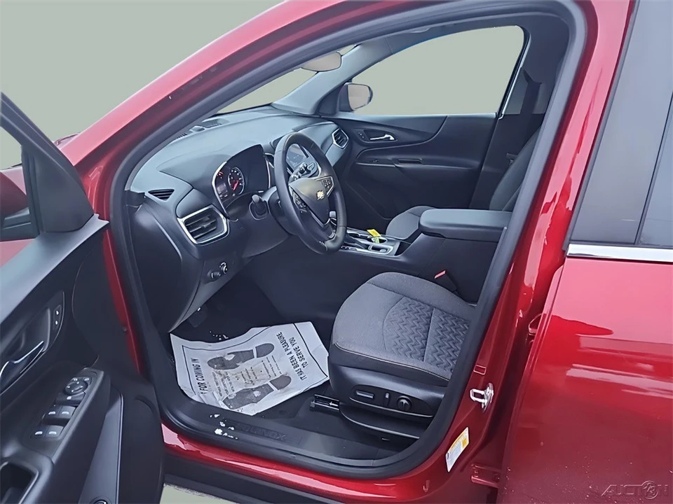 2023 Chevrolet Equinox - Image 11 of 12