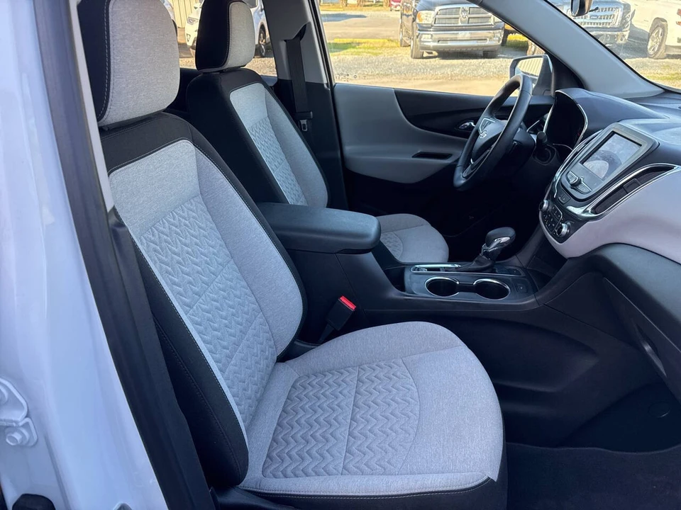 2023 Chevrolet Equinox - Image 9 of 18
