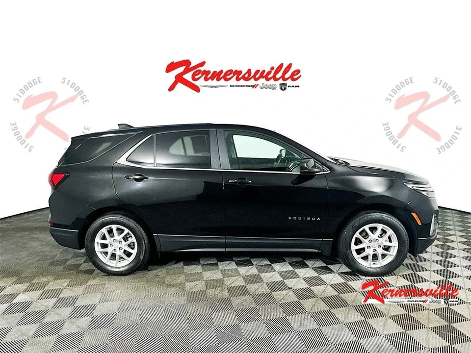2023 Chevrolet Equinox - Image 8 of 21