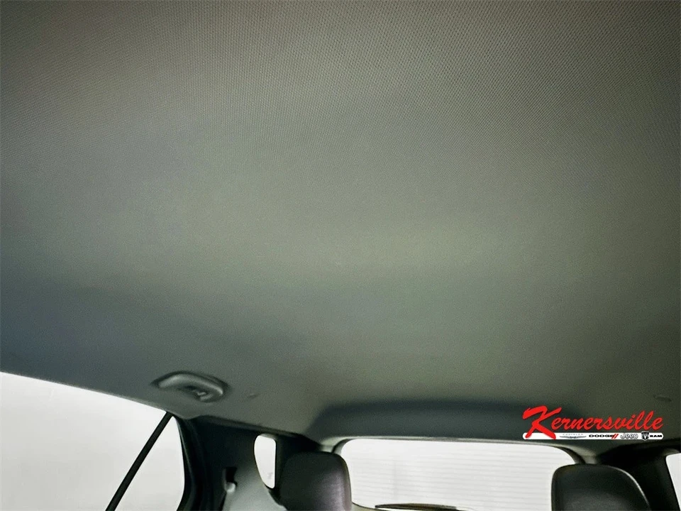 2023 Chevrolet Equinox - Image 20 of 21