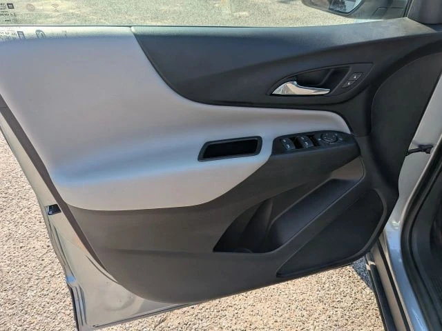 2023 Chevrolet Equinox - Image 10 of 21
