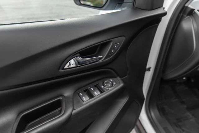 2023 Chevrolet Equinox - Image 17 of 21