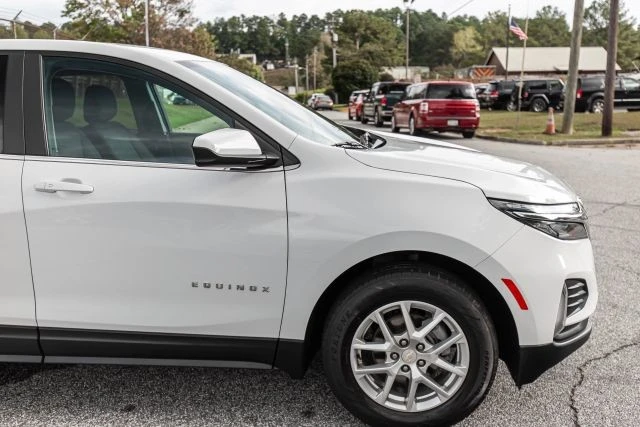 2023 Chevrolet Equinox - Image 10 of 21