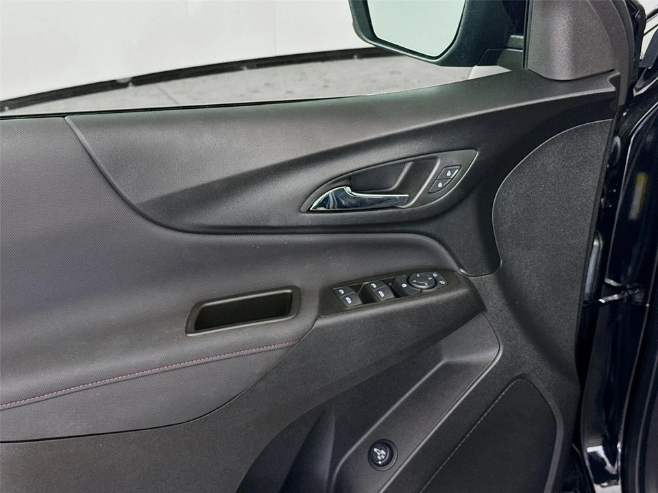 2023 Chevrolet Equinox - Image 11 of 14