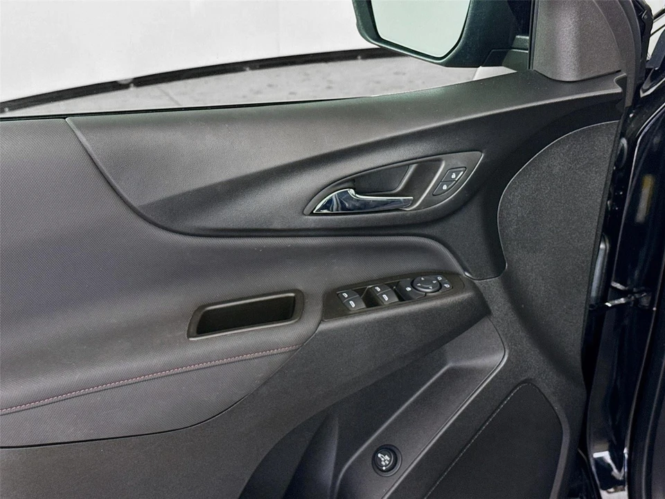 2023 Chevrolet Equinox - Image 11 of 14