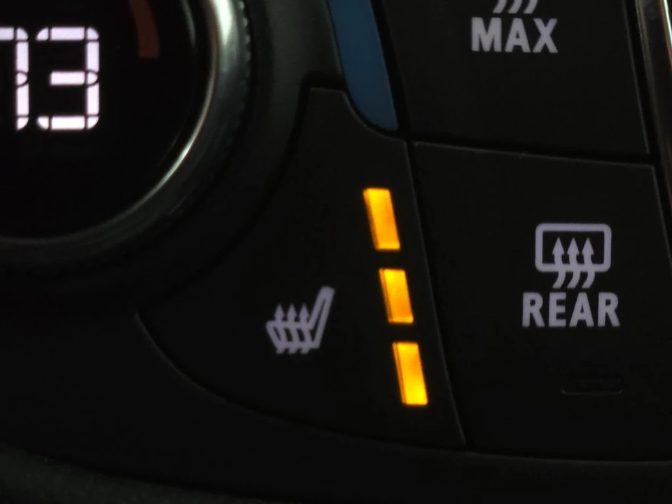 2023 Chevrolet Equinox - Image 6 of 12