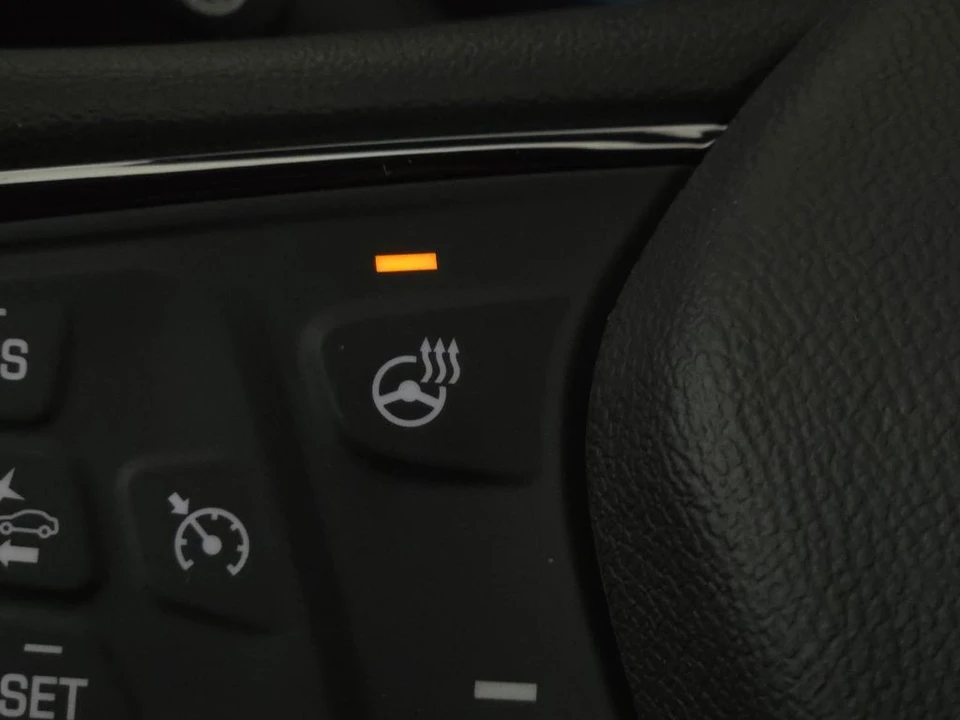 2023 Chevrolet Equinox - Image 7 of 12