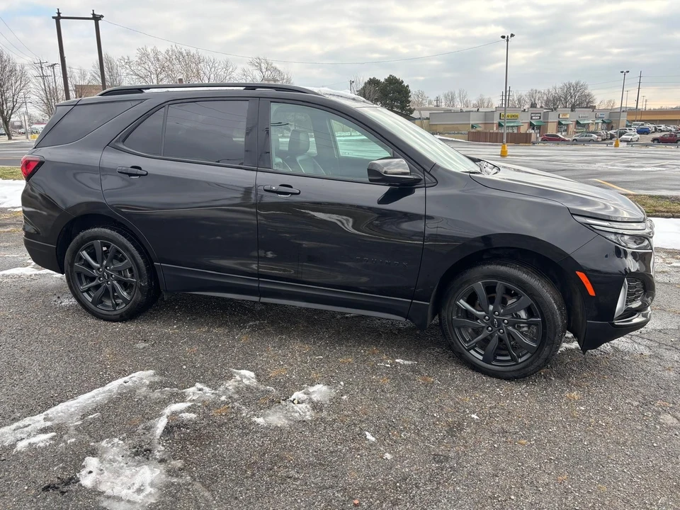 2023 Chevrolet Equinox - Image 3 of 11