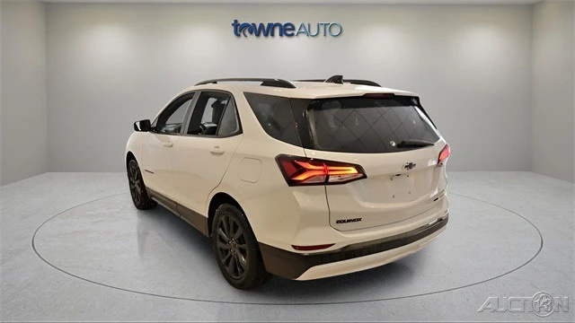 2023 Chevrolet Equinox - Image 2 of 21