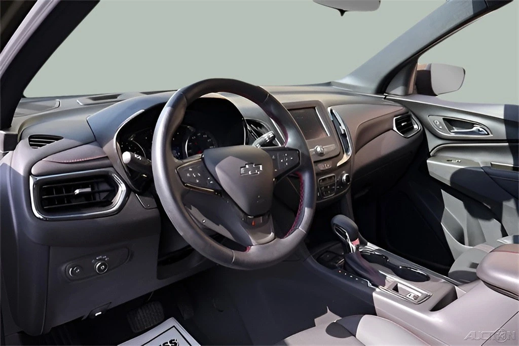 2023 Chevrolet Equinox - Image 10 of 12