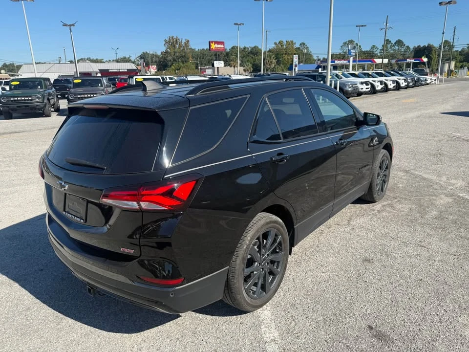 2023 Chevrolet Equinox - Image 3 of 19