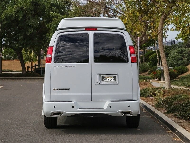 2023 Chevrolet Express - Image 5 of 21