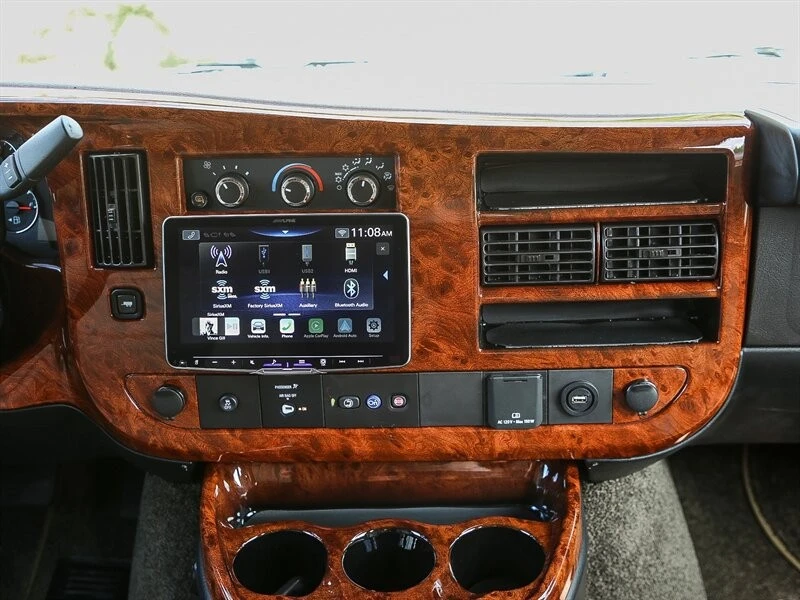 2023 Chevrolet Express - Image 18 of 21