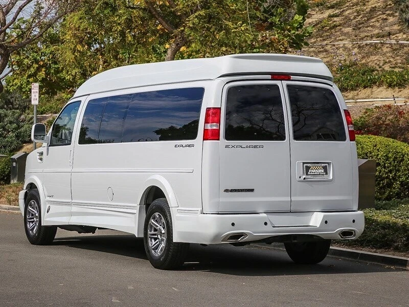 2023 Chevrolet Express - Image 4 of 21