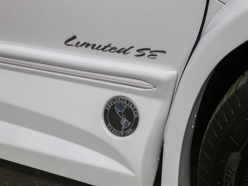 2023 Chevrolet Express - Image 12 of 21