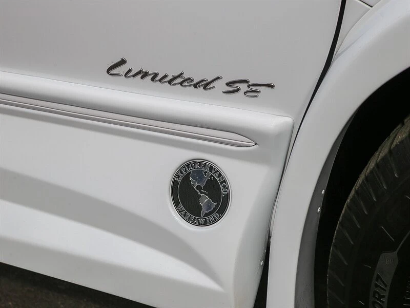 2023 Chevrolet Express - Image 12 of 21