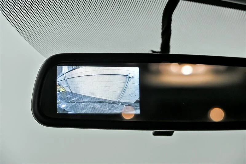 2023 Chevrolet Express - Image 28 of 31