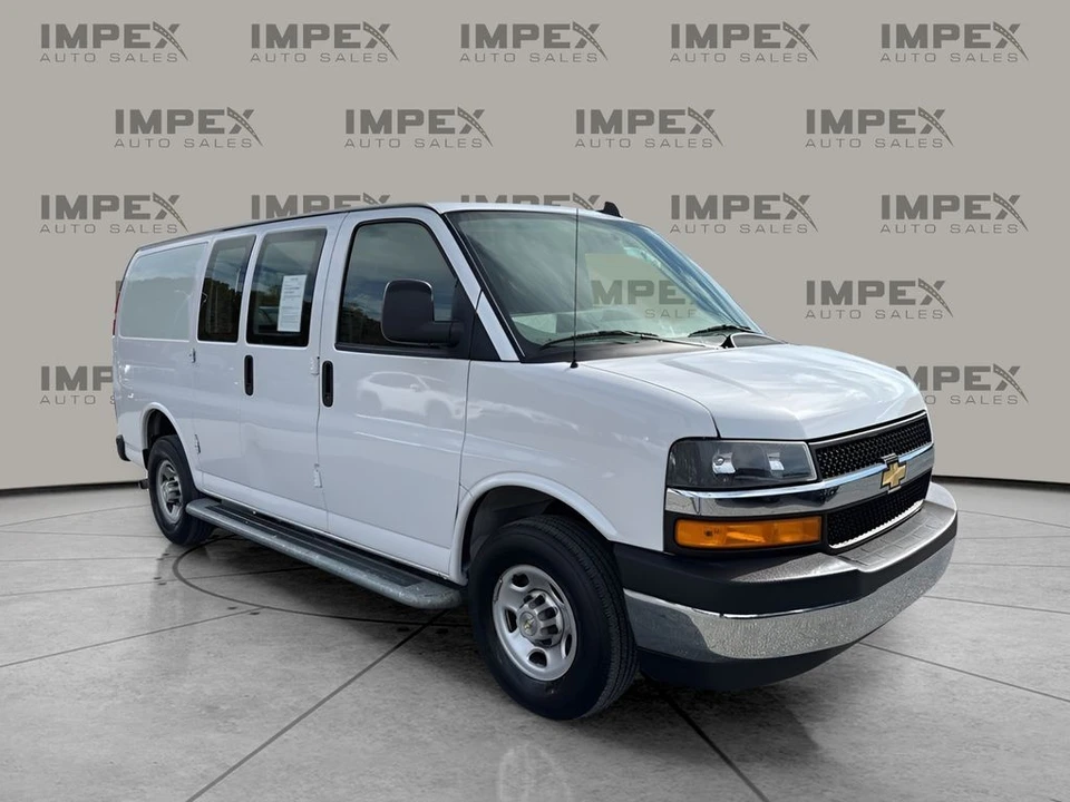 2023 Chevrolet Express - Image 7 of 12