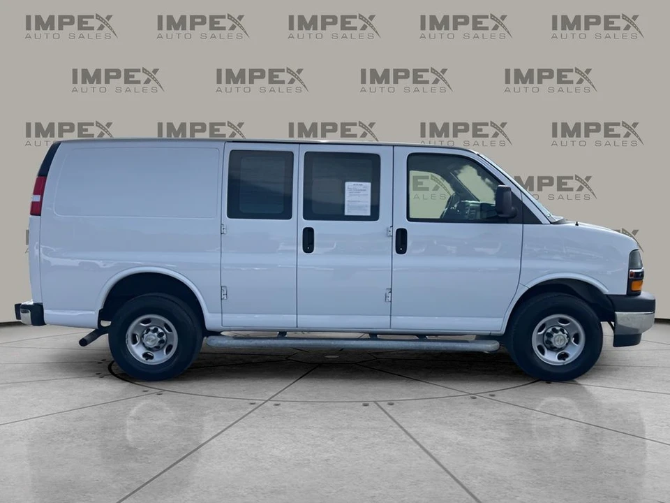 2023 Chevrolet Express - Image 6 of 12