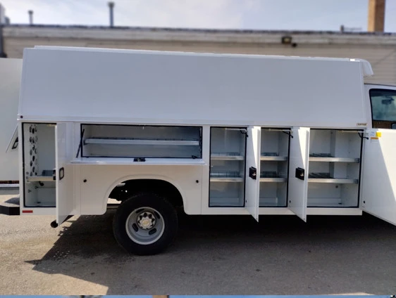 2023 Chevrolet Express - Image 5 of 10