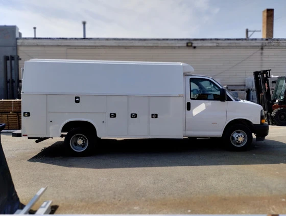 2023 Chevrolet Express - Image 4 of 10
