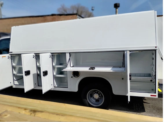 2023 Chevrolet Express - Image 7 of 10