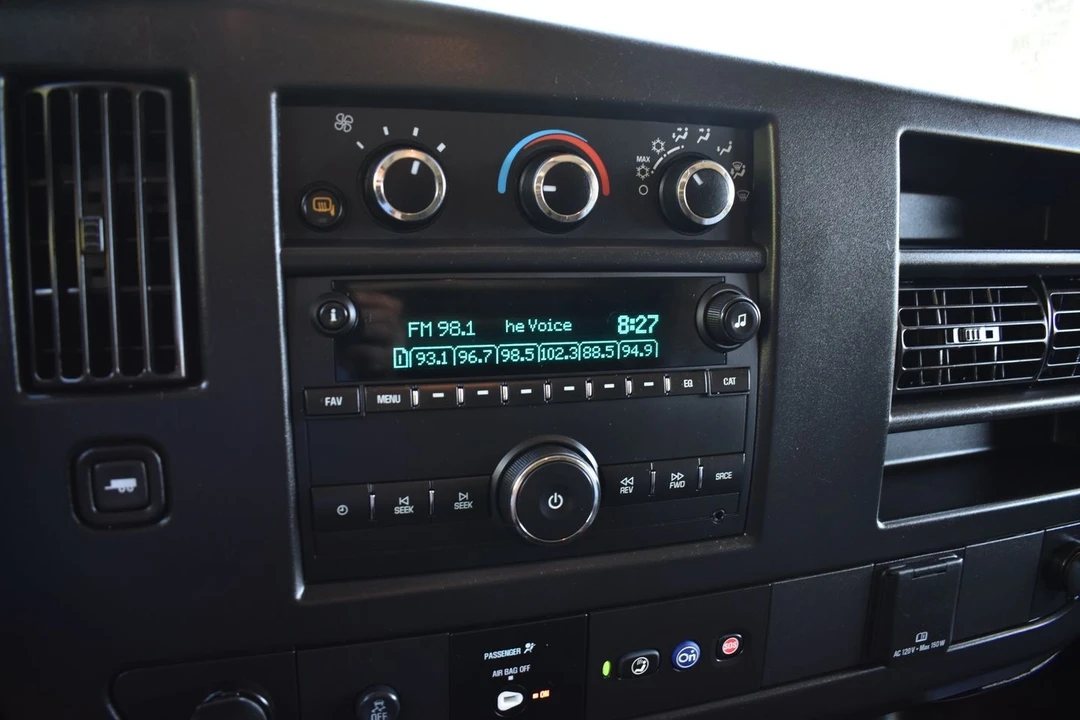 2023 Chevrolet Express - Image 13 of 18