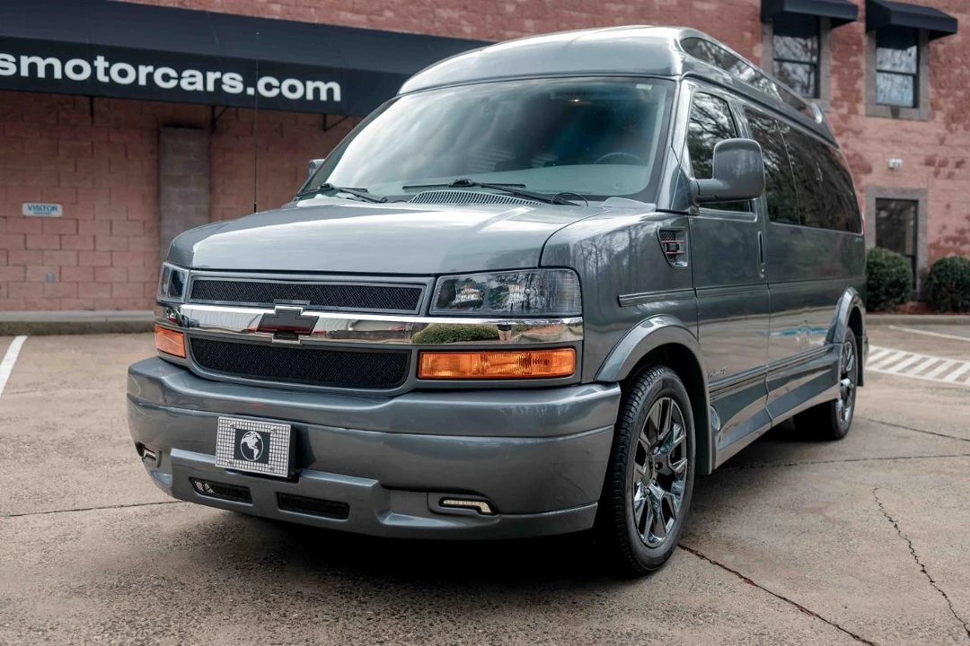 2023 Chevrolet Express - Image 3 of 21
