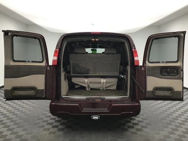 2023 Chevrolet Express - Image 6 of 12