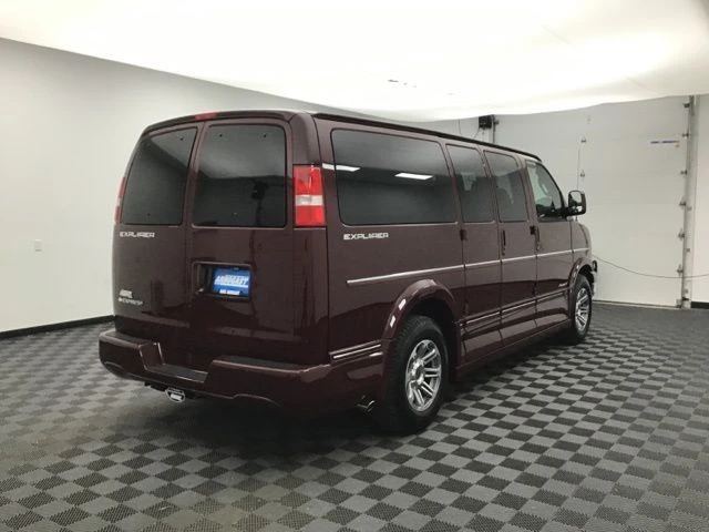 2023 Chevrolet Express - Image 3 of 12