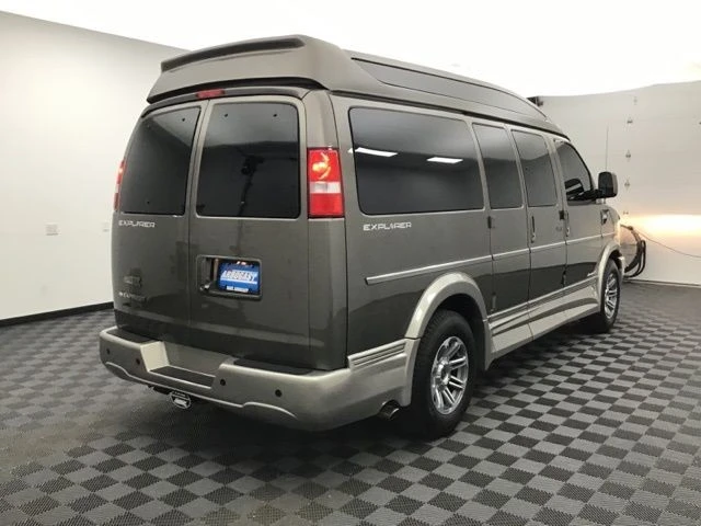 2023 Chevrolet Express - Image 3 of 12
