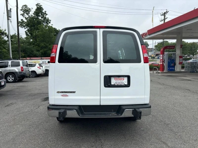 2023 Chevrolet Express - Image 5 of 12